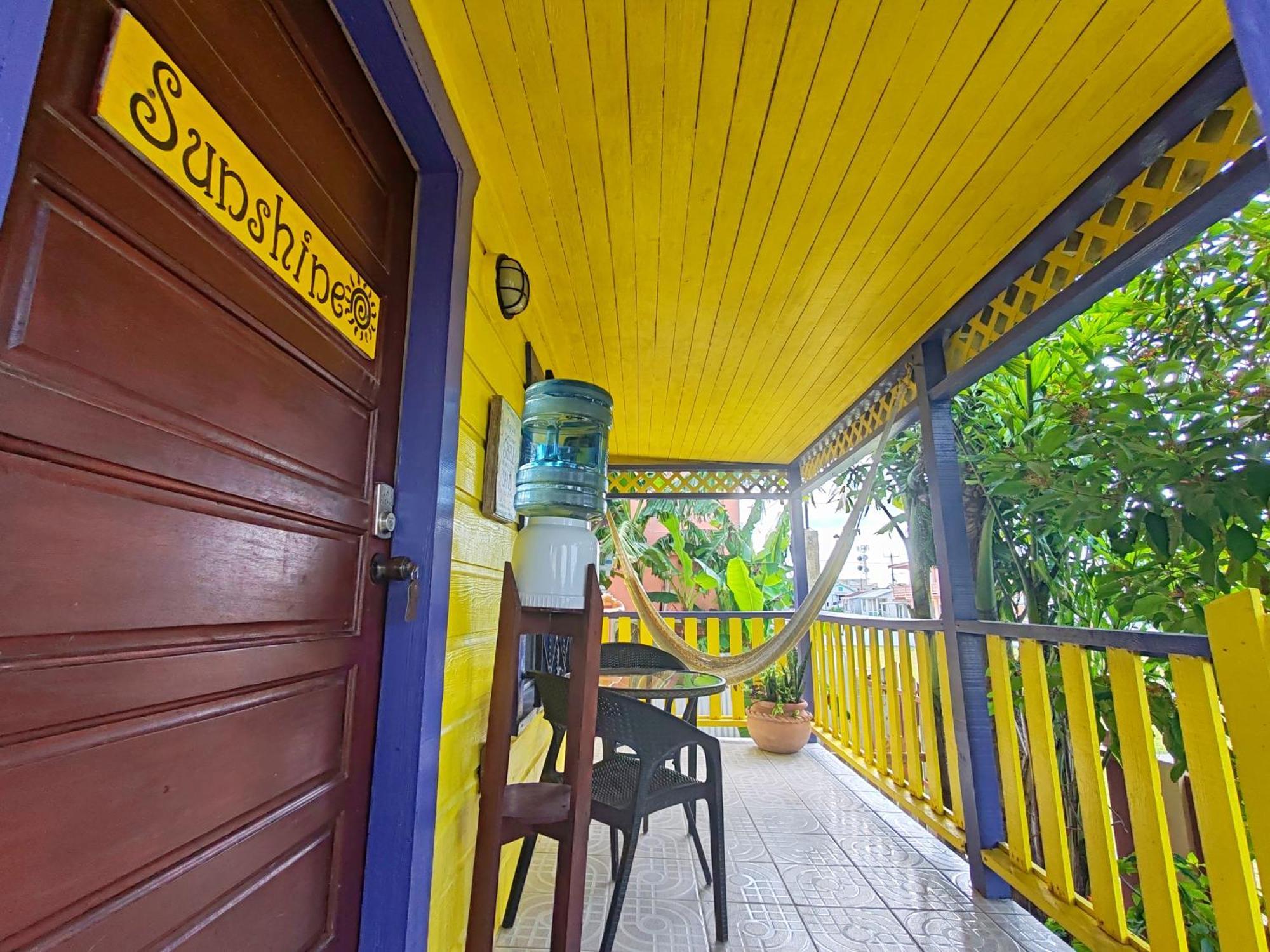 Yocamatsu Bed & Breakfast Caye Caulker Room photo